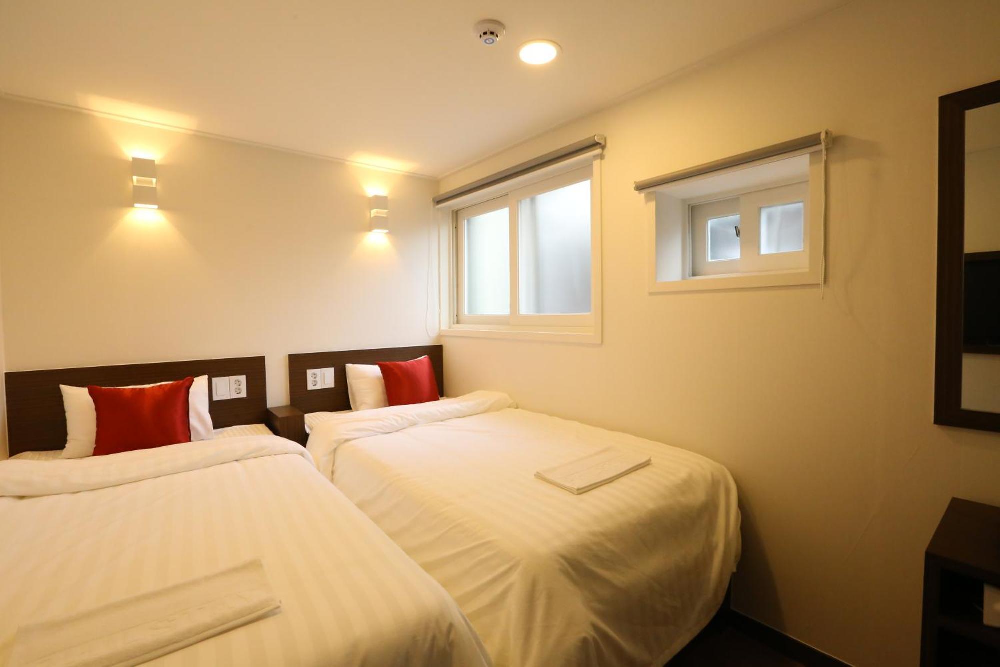 Nhà khách Tripstay Myeongdong